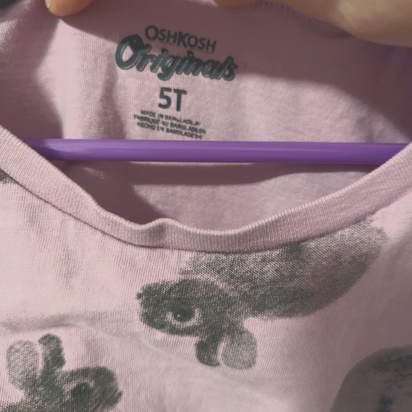 ✨3/$15 Oshkosh Bunny T-shirt - Picture 2 of 3